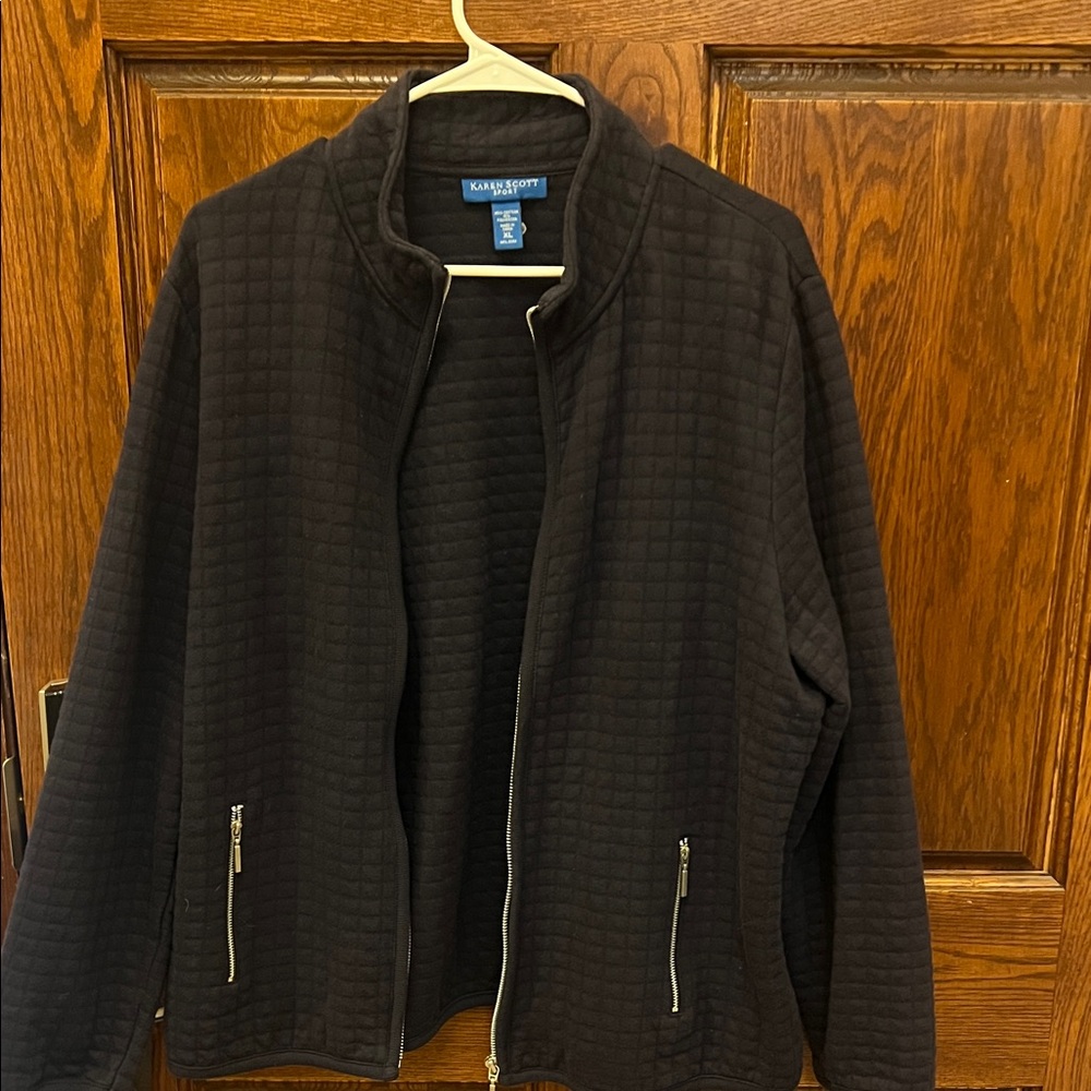 Navy Blue Quilted Jacket with Zipper Pockets